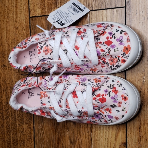 time and tru women's scrunch back sneakers NWT size 7 - Picture 5 of 8